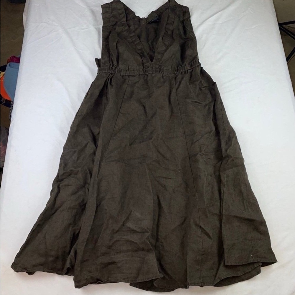 Brown dress